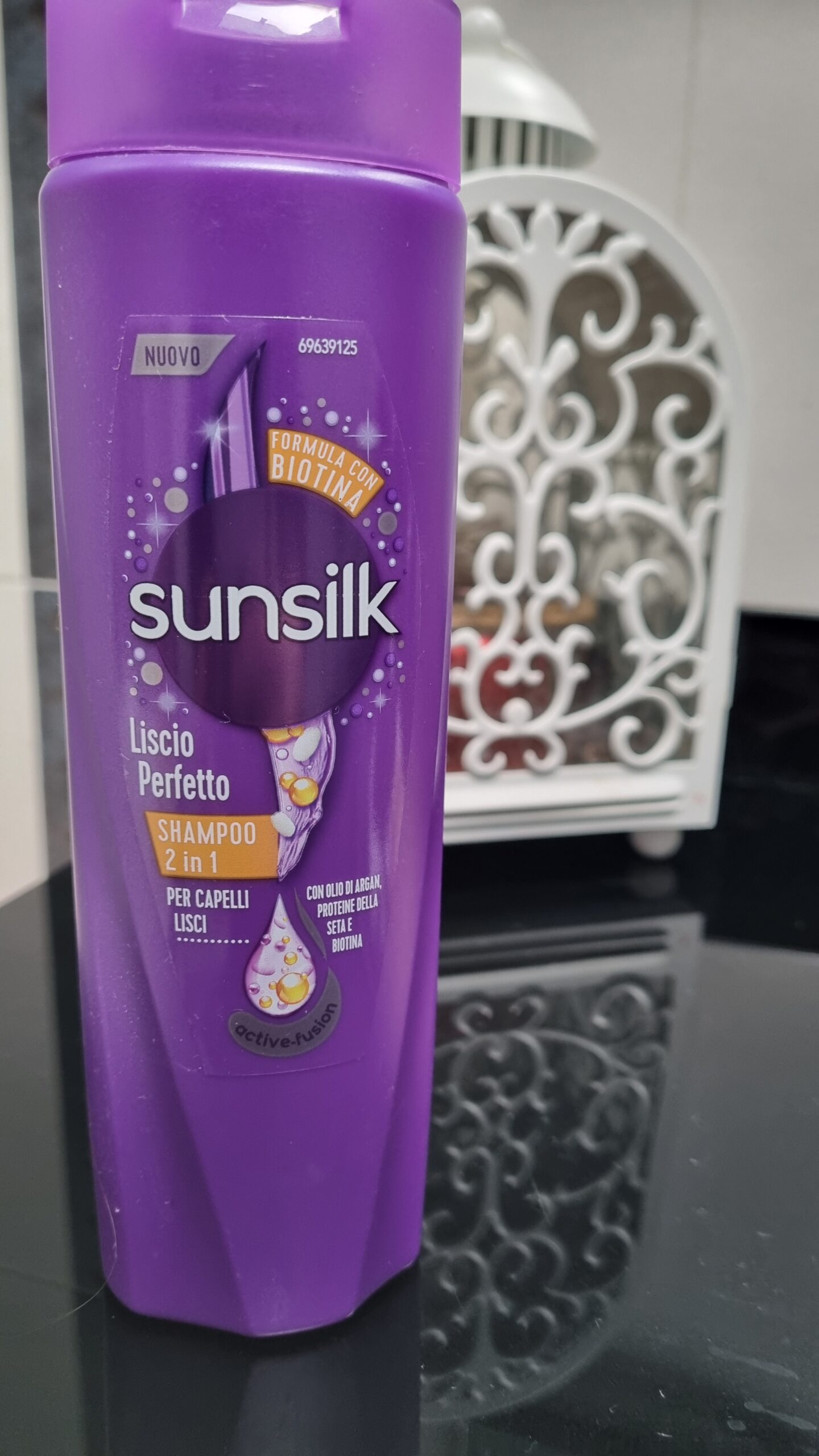 Sunsilk Liscio Perfetto 2-in-1 Shampoo – Für Glattes, Seidiges Haar | 250 Ml Mit Straight Lock Technologie